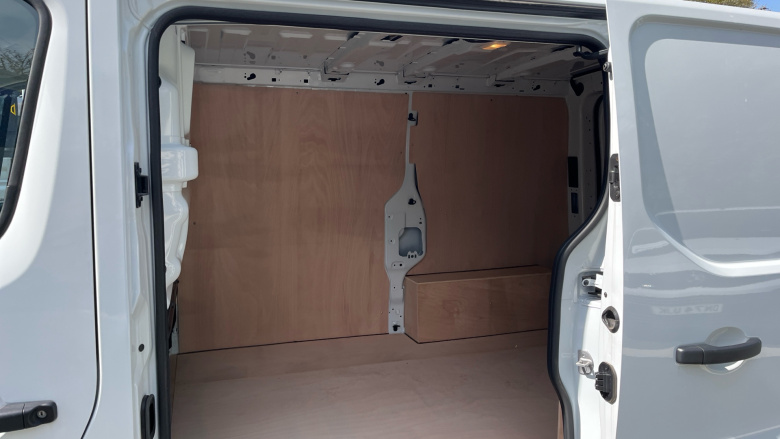 Renault Trafic Swb Diesel SL30 Blue dCi 130 Advance [Safety] Van